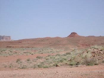 mbut05_m048.jpg